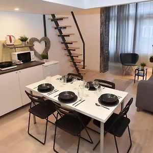 The Apex Residences Apartament